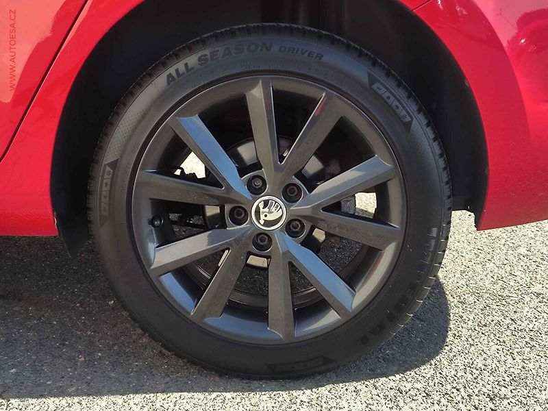 Škoda Fabia (2015) 1.2 TSI, ČR, Style, DSG - fotka 20 z 21