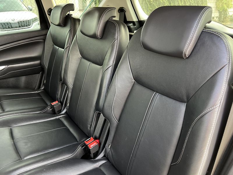 Ford S-MAX 2.0TDCi 7MÍST TEMPOMAT KŮŽE - fotka 24 z 43