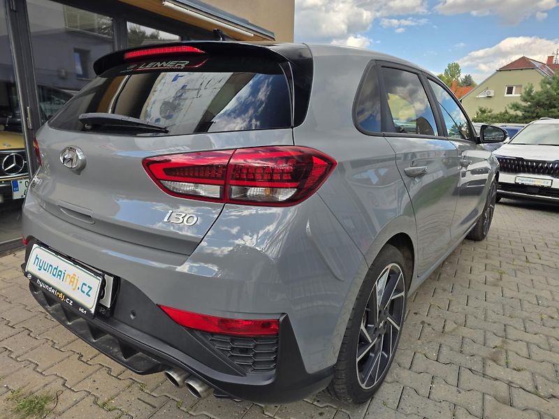 Hyundai i30 1.5-N-LINE-TOP STAV-AUTOMAT - fotka 6 z 21
