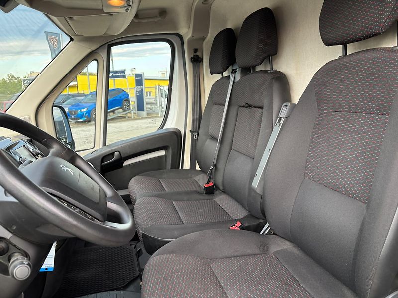 Peugeot Boxer (2022) Furgon L2H2 140k MAN6 - fotka 13 z 19