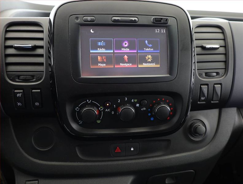 Opel Vivaro (2019) 1.6 BiCDTI, Bus, 9Míst, ČR - fotka 10 z 15
