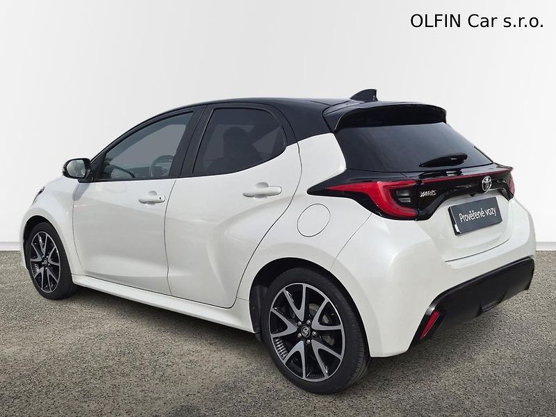 Toyota Yaris Selection Style 1.5 VVT-i 92kW - fotka 4 z 25