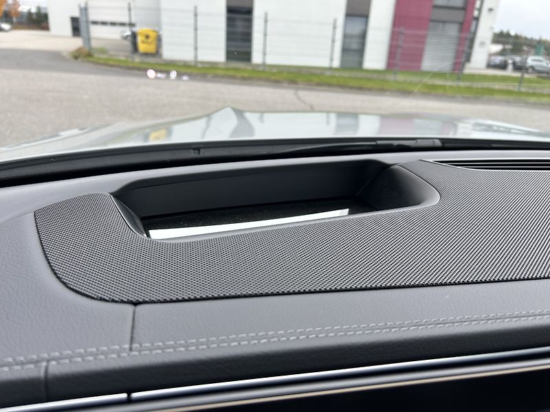Mercedes-Benz GLS 450d 4MATIC AMG Premium Plus - fotka 19 z 42