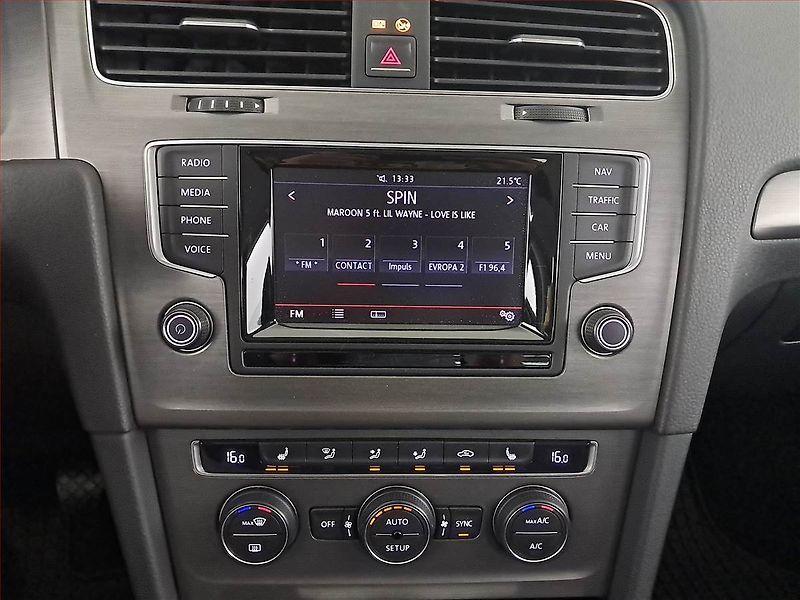 Volkswagen Golf (2013) 1.2 TSI, Serv.kniha, Navi - fotka 12 z 20