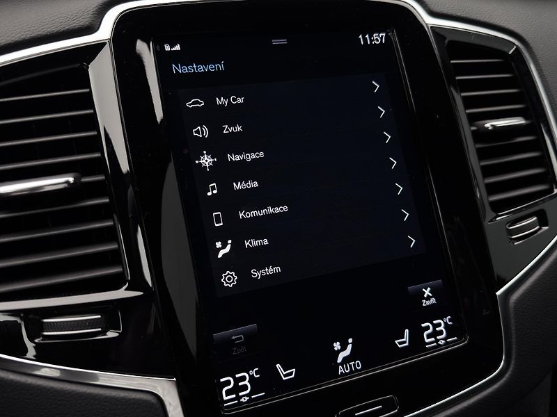 Volvo XC90 B5 AWD PLUS DARK CZ 1.maj - fotka 40 z 51