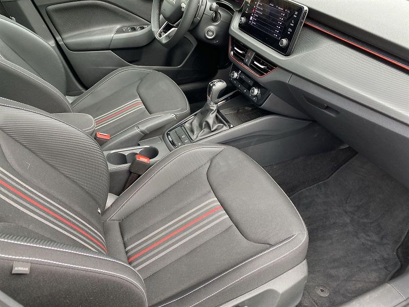 Škoda Kamiq (2025) 1.5 TSI DSG Monte Carlo - fotka 8 z 37