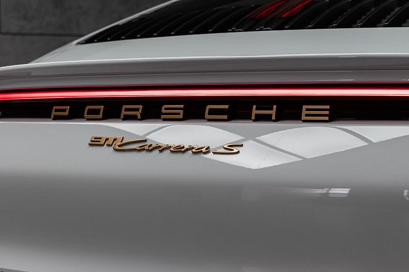 Porsche 911 CARRERA S - fotka 30 z 34