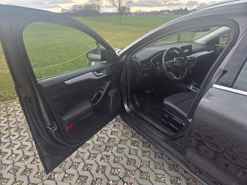 Ford Focus 1.5 EcoBlue 88kW, A/T,LED,DPH - fotka 9 z 26