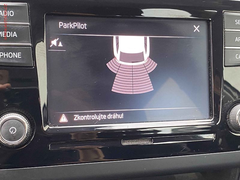 Škoda Rapid (2017) 1.0TSi, ČR, servis.kniha, AC - fotka 15 z 16