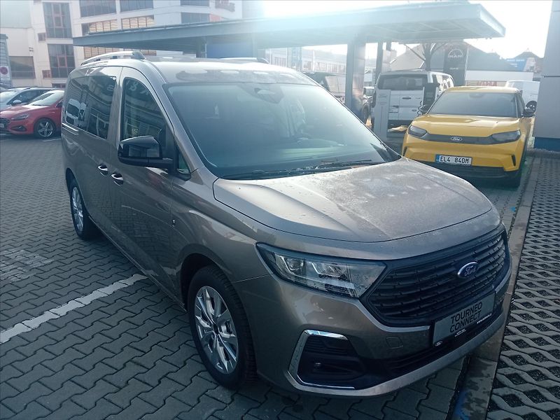 Ford Tourneo Connect (2025) 1,5 PHEV  Grand Titanium - fotka 9 z 11