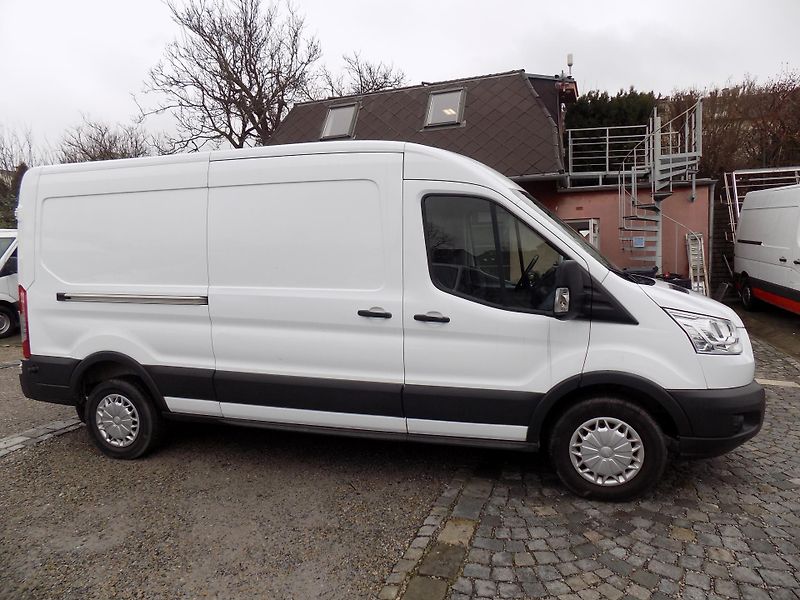 Ford Transit 2,2 TDCI 92 KW L3H2 KLIMA TZ - fotka 7 z 41