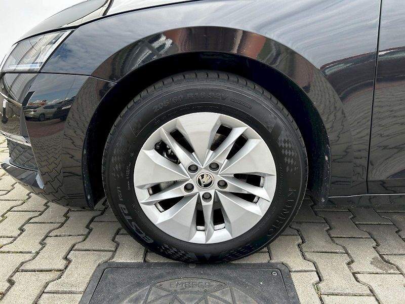 Škoda Octavia (2024) Combi 2.0 TDI 85kW MP6 Selecti - fotka 32 z 34