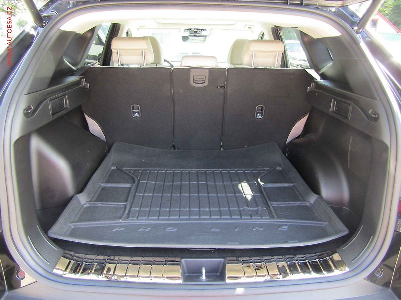Hyundai Tucson (2022) 1.6T-GDi 4x4, ČR, AT, LED - fotka 7 z 18