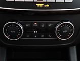 Mercedes-Benz GLE (2016) 350 d, 4X4, Automat - náhled 12