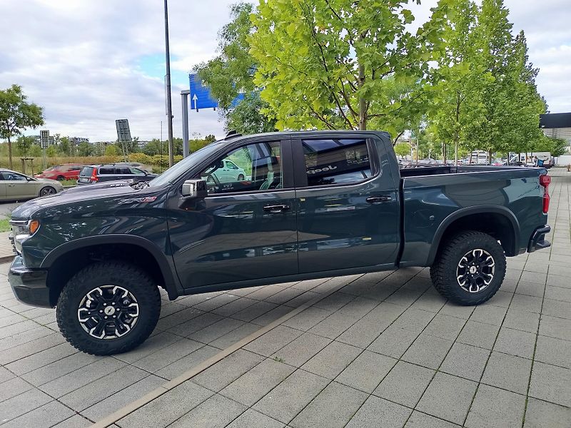 Chevrolet Silverado (2026) ZR2, NOVÝ VŮZ SKLADEM - fotka 7 z 22