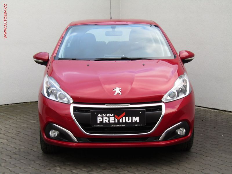 Peugeot 208 (2018) 1.2 PT, Style, kamera - fotka 2 z 3