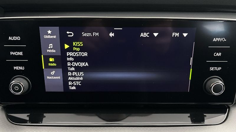 Škoda Octavia 2.0 TDI DSG Ambition - fotka 11 z 24