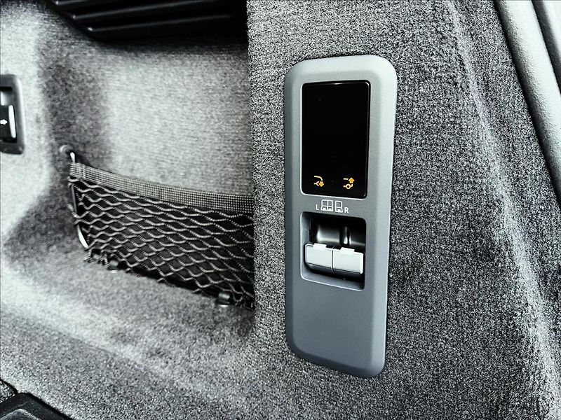 Land Rover Range Rover Sport (2026) 3,0 D300 DYNAMIC HSE - fotka 6 z 34