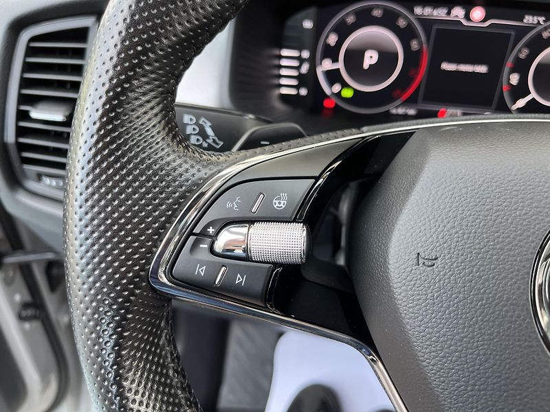 Škoda Kodiaq (2021) 1.5TSI*DSG*ACC*TAŽNÉ*4xVÝHŘEV - fotka 37 z 52