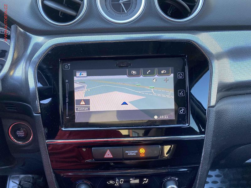 Suzuki Vitara (2019) 1.4BJet, Style, AT, LED - fotka 16 z 17