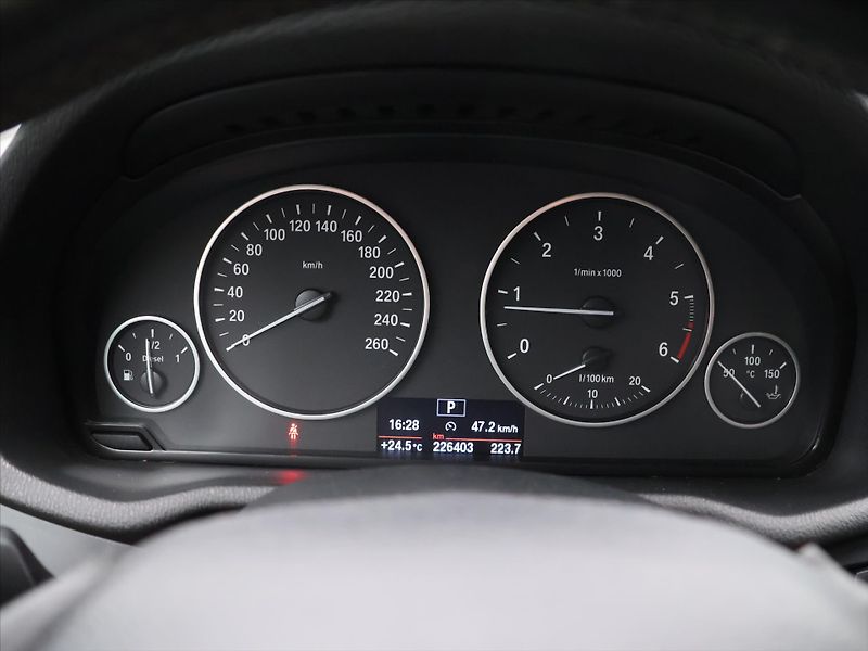 BMW X3 2,0 20d xD 135kW Aut. CZ Tažné - fotka 13 z 25