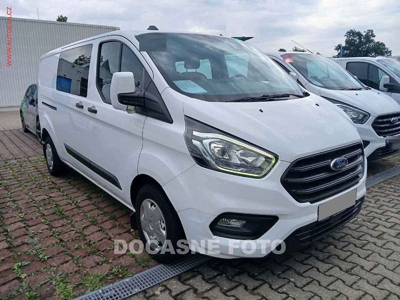 Ford Transit Custom (2022) 2.0TDCi L2 6míst DÍLNA - fotka 1 z 8