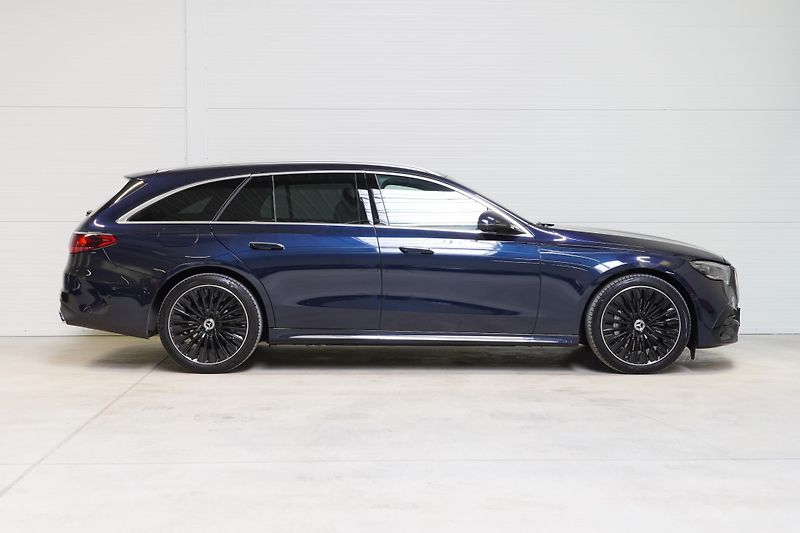 Mercedes-Benz Třídy E 220d4M,AMG,VZDUCH,VENTILACE,TZ - fotka 4 z 34