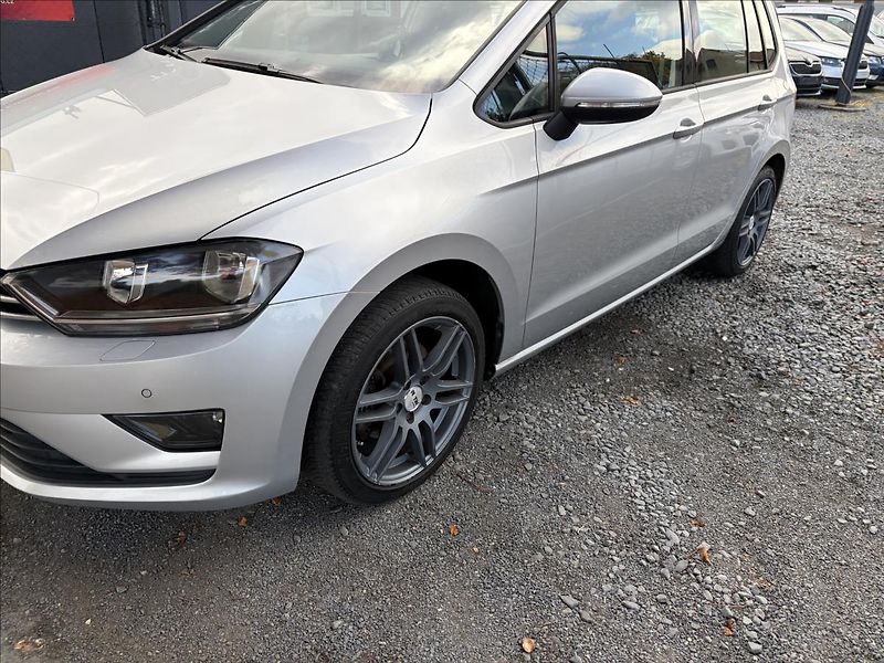 Volkswagen Golf Sportsvan 1,6 TDi 81kW  Serviska,Navigac - fotka 37 z 49