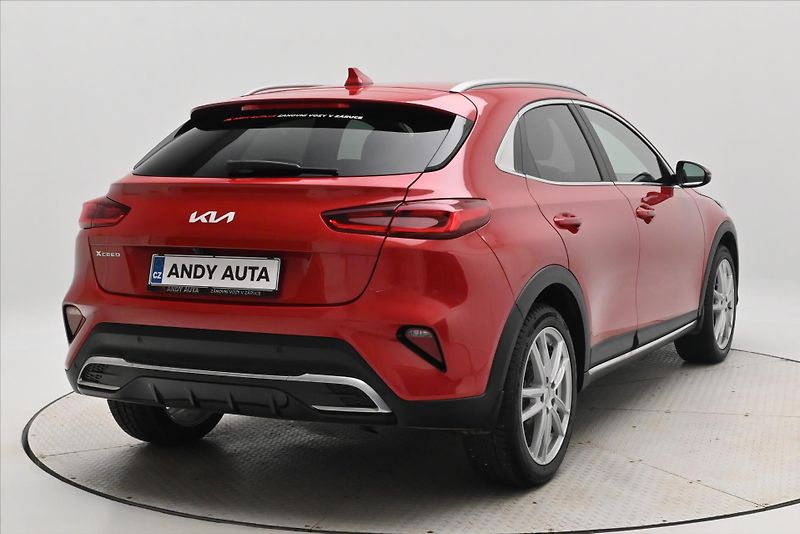 Kia XCeed 1,5 T-GDi 117 kW Exclusiv Záru - fotka 5 z 29