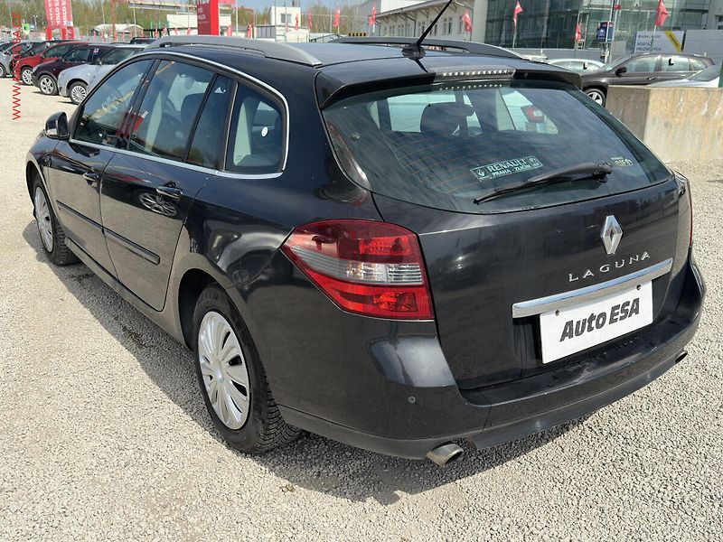 Renault Laguna (2010) 2.0d, ČR, Navi, xenon - fotka 6 z 19