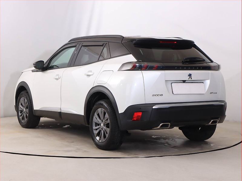 Peugeot 2008 (2020) GT Line 1.2 PureTech - fotka 4 z 19