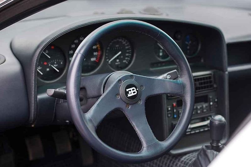 Bugatti EB110 SS