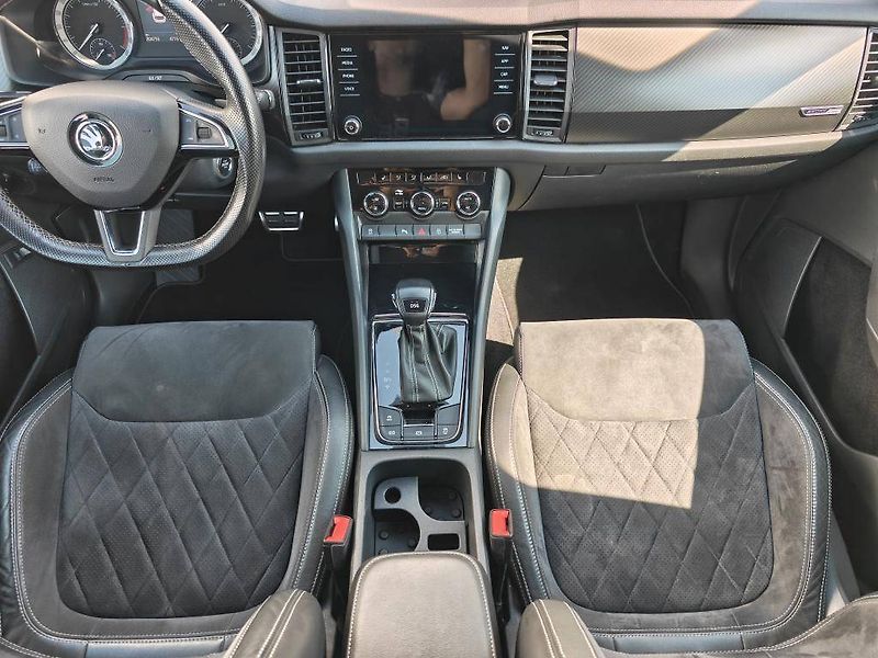 Škoda Kodiaq Sportline DSG 2,0TDI - fotka 10 z 26