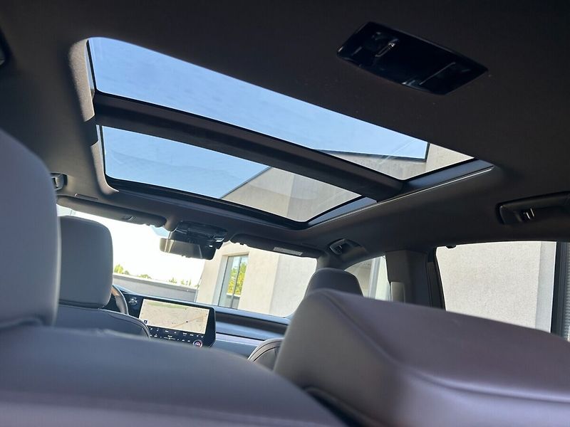 Lexus RX 450h+ 2.5 PHEV LUXURY PANORAMI - fotka 13 z 15