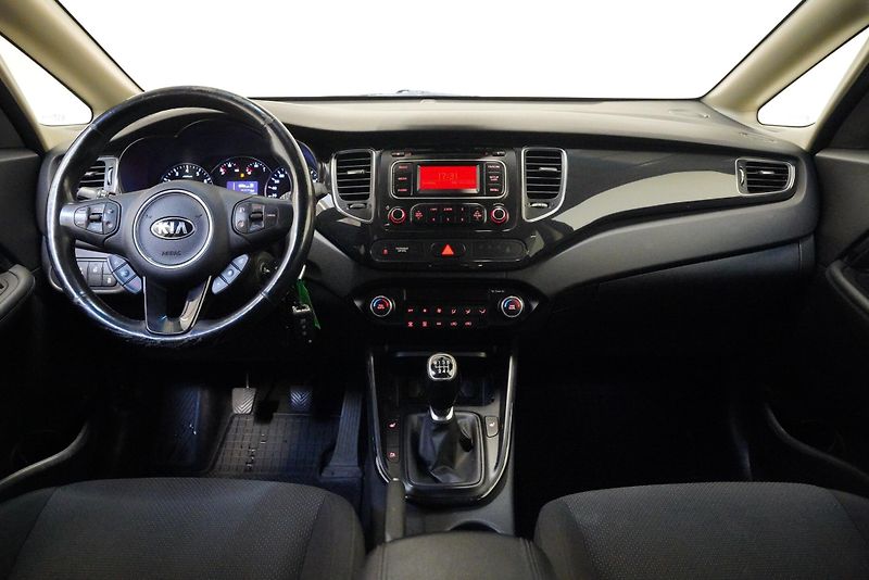 Kia Carens - fotka 6 z 6