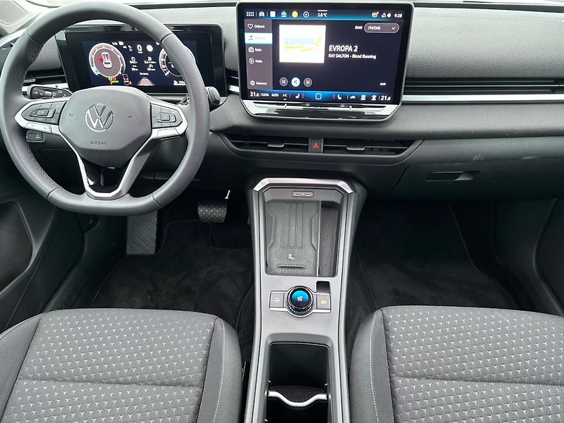 Volkswagen T-Roc (2025) Life 1,5 eTSI 85 kW 7DSG - fotka 21 z 22