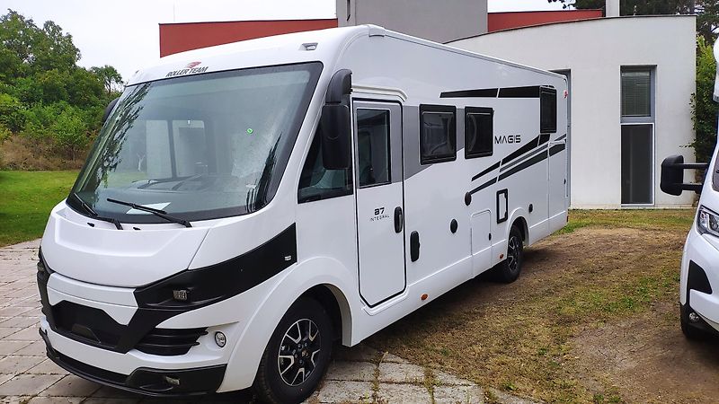 CI Caravans International (2026) MAGIS 87 INTEGRAL 2x skladem - fotka 2 z 27