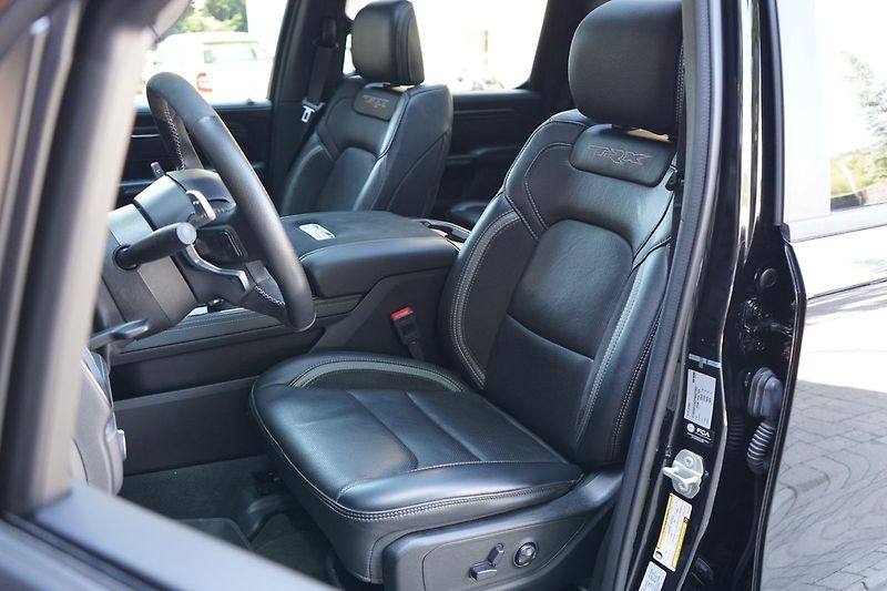 RAM 1500 TRX, Equipment Level 2, Harman - fotka 21 z 62