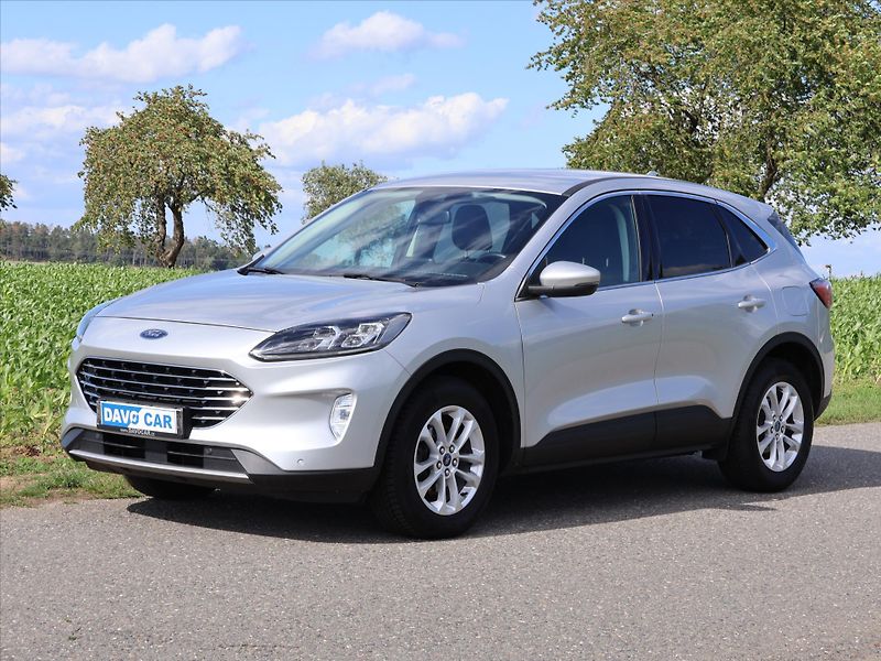 Ford Kuga 1,5 EB 110kW Titanium X CZ DPH - fotka 3 z 37