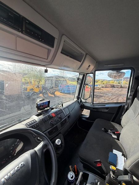 Iveco Eurocargo 120E22 NOSIČ HYVA 8 T - fotka 8 z 10