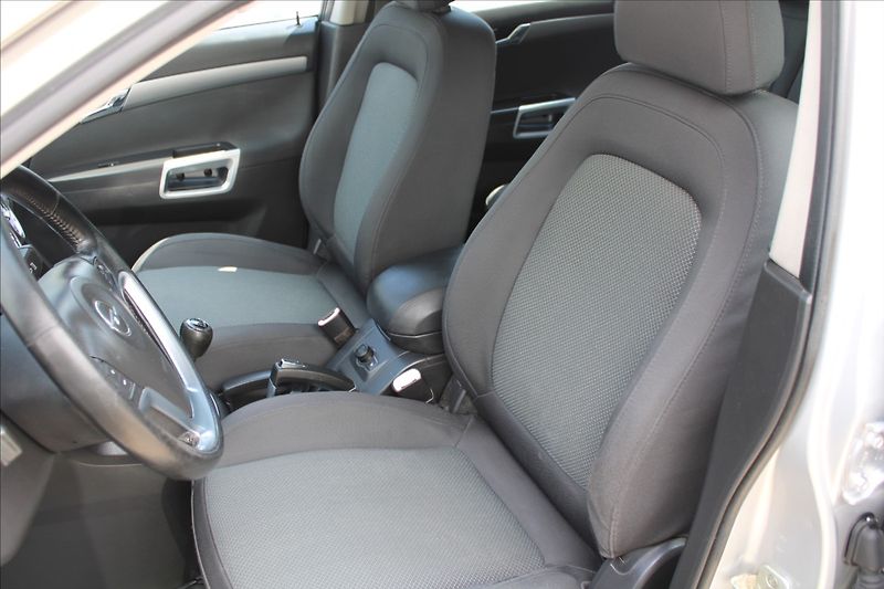 Opel Antara 2,0 CDTi  4X4,TAŽNÉ - fotka 22 z 27
