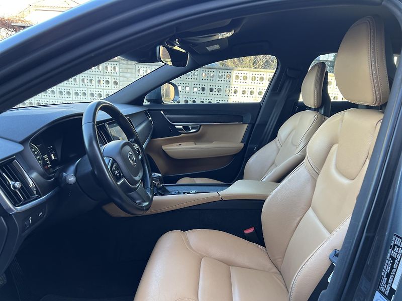 Volvo V90 T6 235kw AWD CROSS COUNTRY - fotka 9 z 52