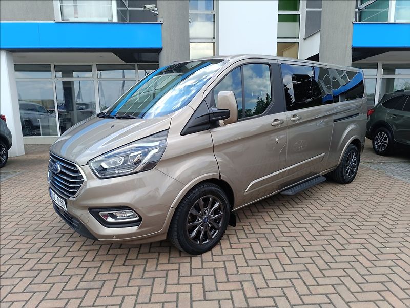 Ford Tourneo Custom 2,0 TDCi Titánium X, L2 - fotka 23 z 23
