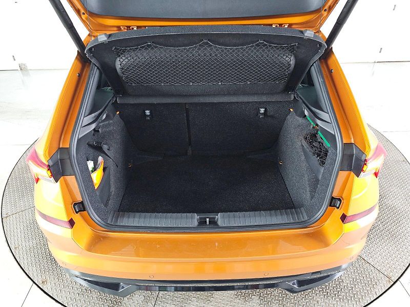 Škoda Kamiq (2022) 1.5TSI 110kW Monte Carlo komfo - fotka 31 z 31