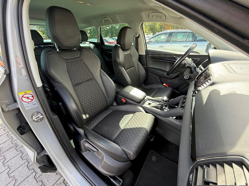 Škoda Karoq (2020) 1.5 TSI 110 kW DSG Style Plus - fotka 24 z 24