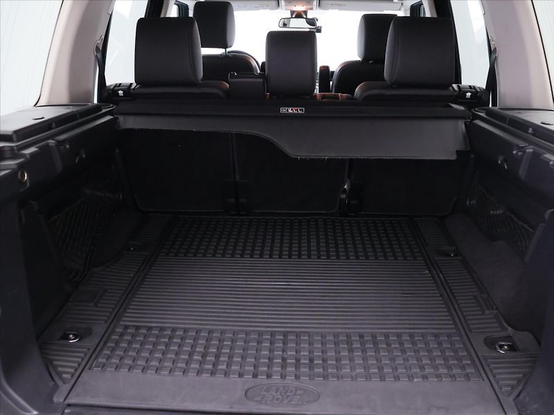 Land Rover Discovery 3,0 TDV6 HSE CZ - fotka 10 z 27