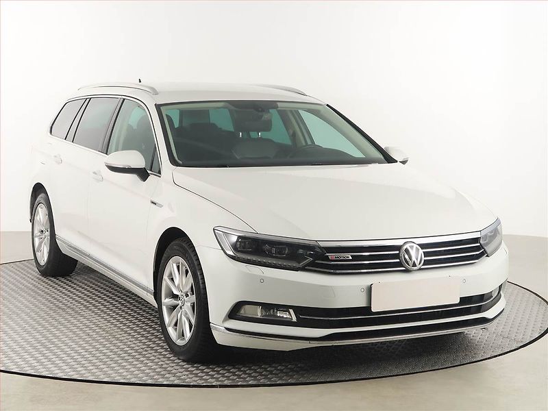 Volkswagen Passat (2015) Highline 2.0 TDI, 4X4 - fotografie inzerátu