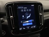 Volvo XC40 D4 AWD R-DESIGN AUT CZ - náhled 39