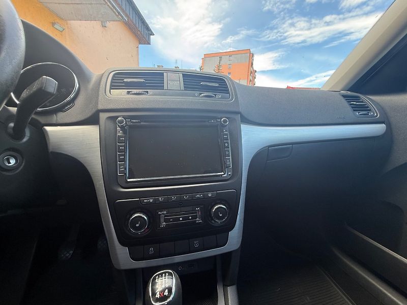 Škoda Yeti (2014) 2.0 TDI 4X4 - Původ ČR ! - fotka 9 z 16