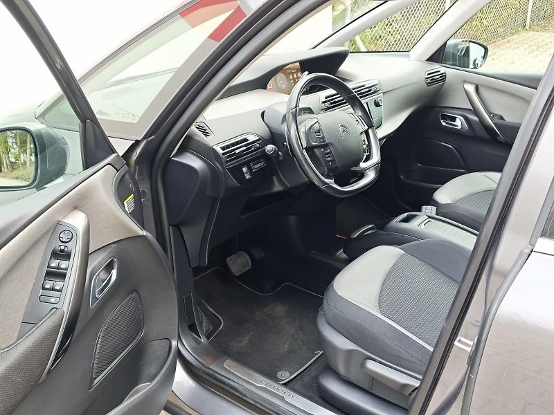 Citroën C4 SpaceTourer (2019) 1,2 PureTech 130 Shine EAT8 - fotka 10 z 24